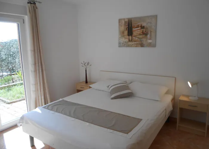 Mavarstica 11208c * Trogir